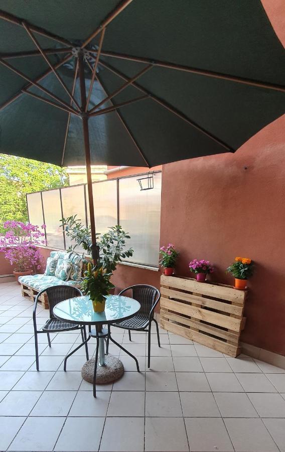 Chic 'N Charme Trastevere Terrace 2 Рим Екстериор снимка